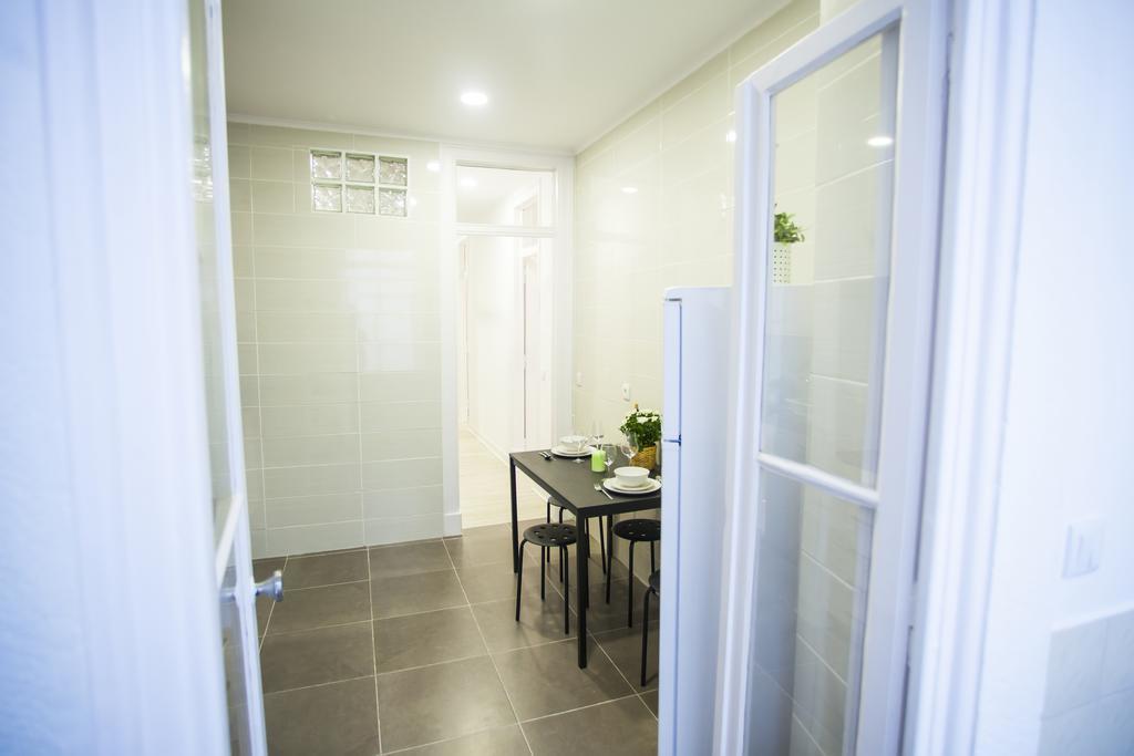 Lisbon Castel View Apartment ภายนอก รูปภาพ