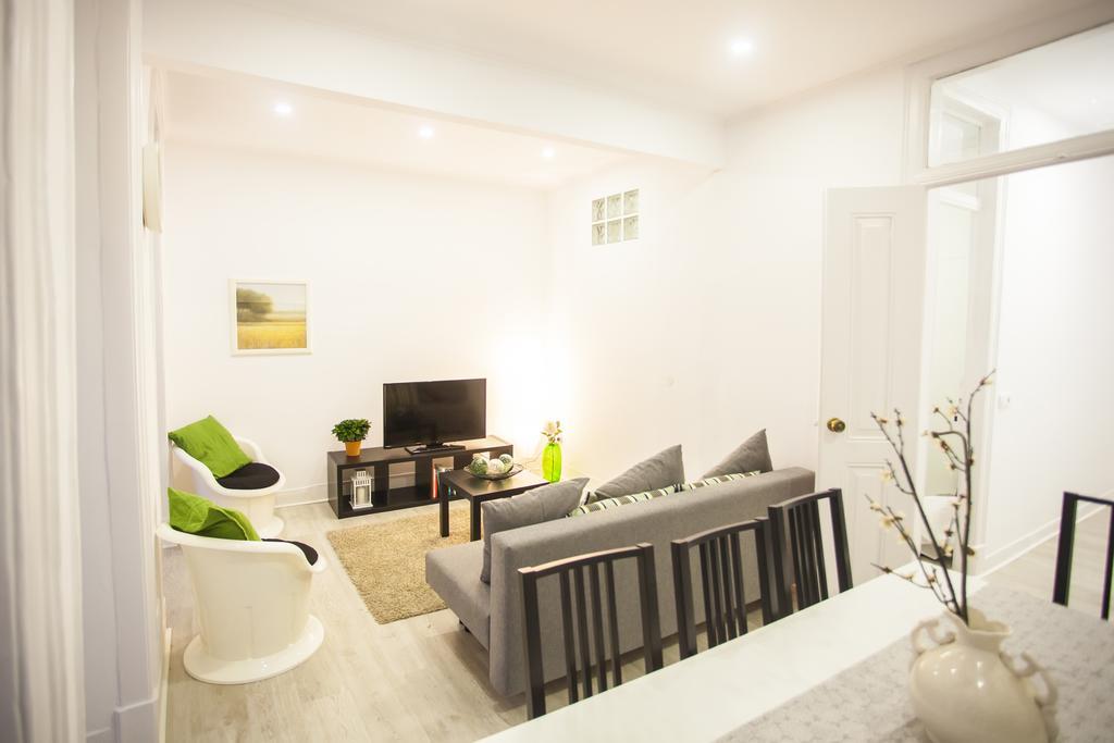 Lisbon Castel View Apartment ภายนอก รูปภาพ