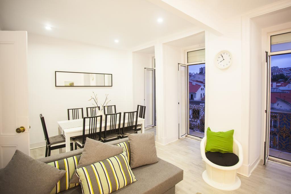 Lisbon Castel View Apartment ภายนอก รูปภาพ