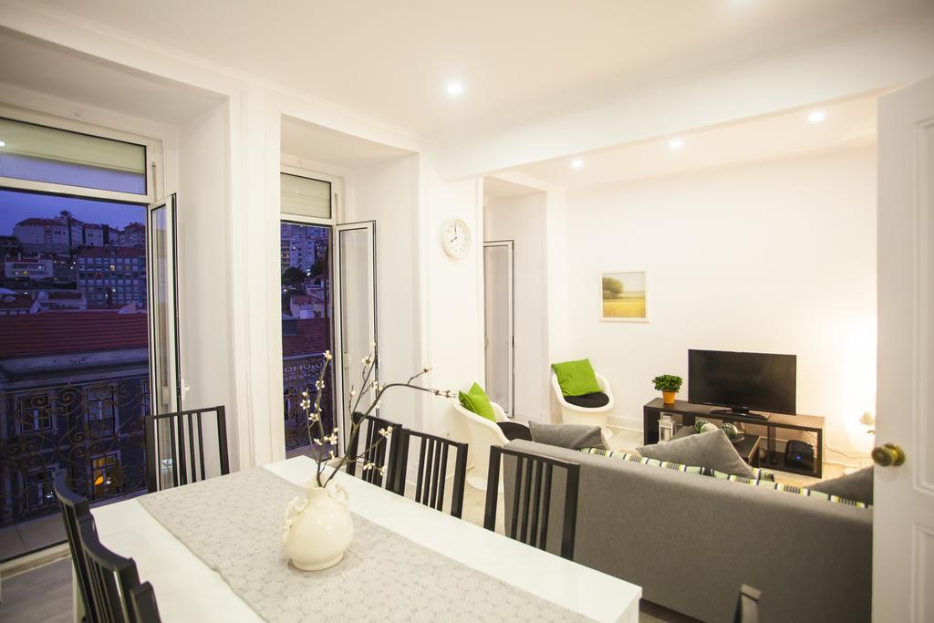 Lisbon Castel View Apartment ภายนอก รูปภาพ